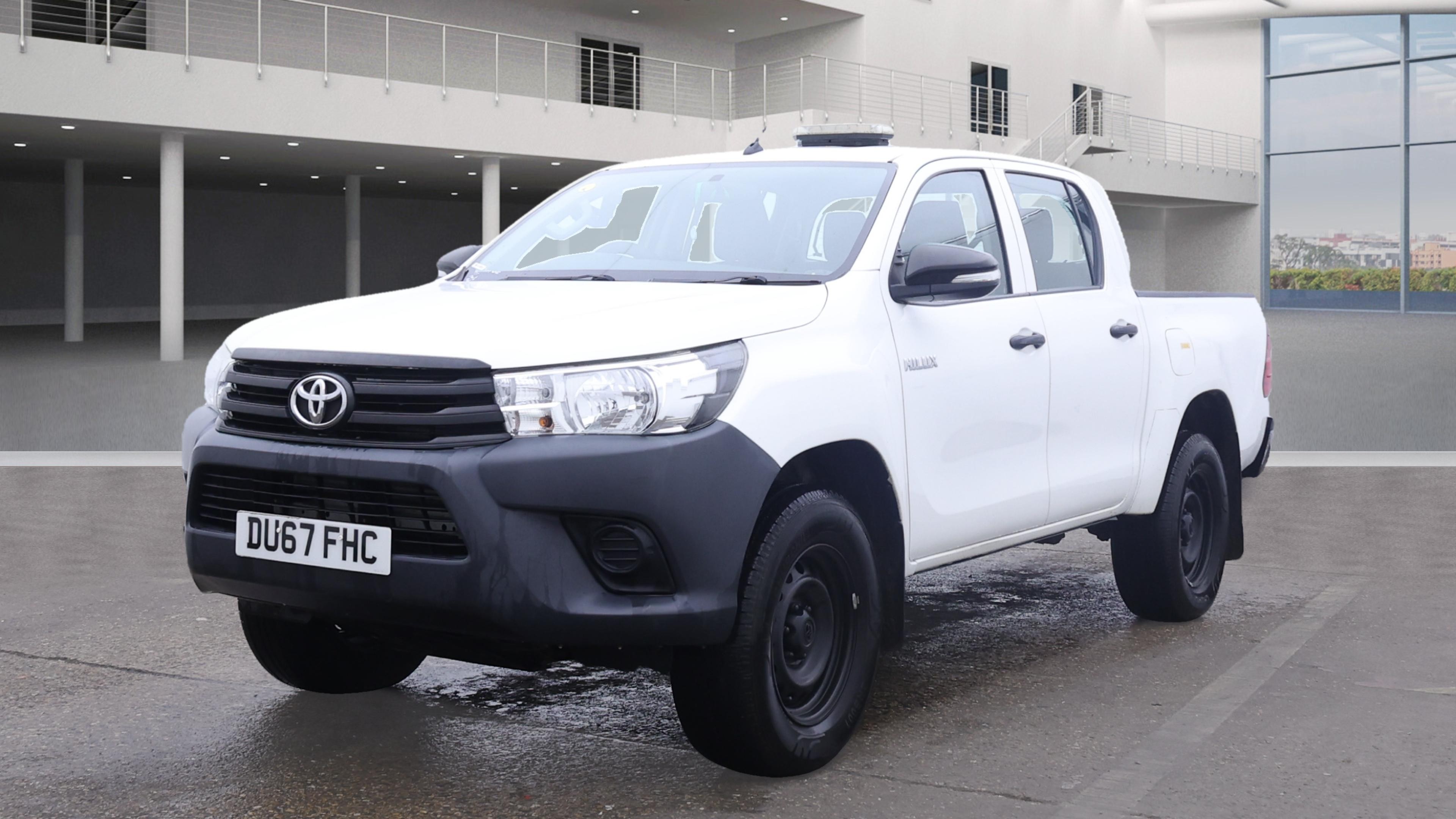 TOYOTA Hilux